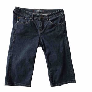 Tommy Bahama Womens Marin Denim Jeans Kickers Bermuda Shorts Size 4 14” Insm EUC